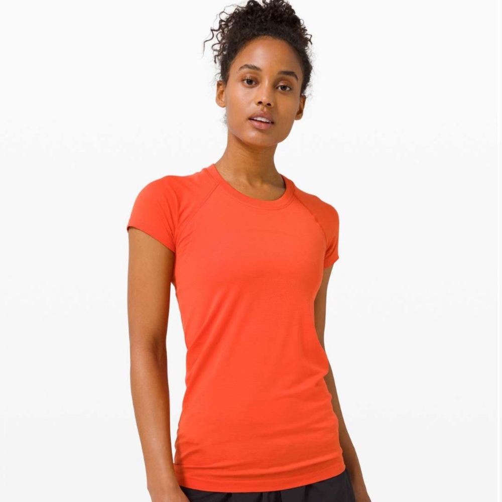 Lululemon Swiftly Tech Short Sleeve 2.0
Brick
